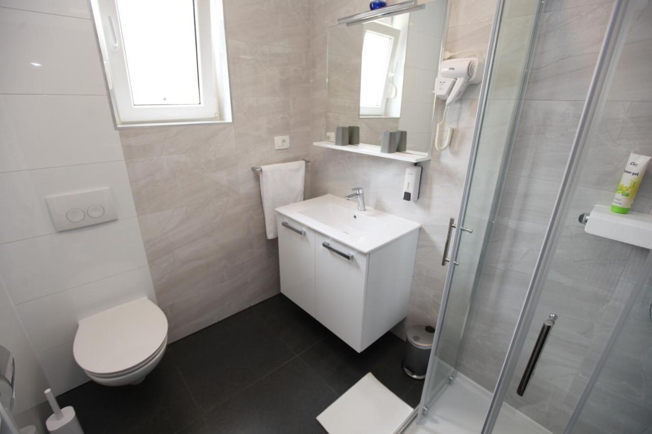 Apartmani Ive Trogir Exterior photo