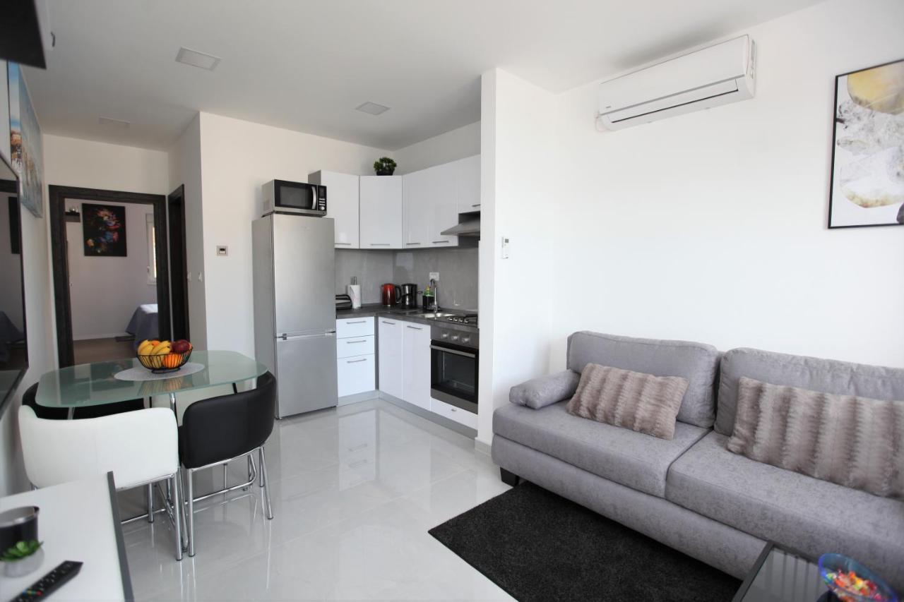 Apartmani Ive Trogir Exterior photo
